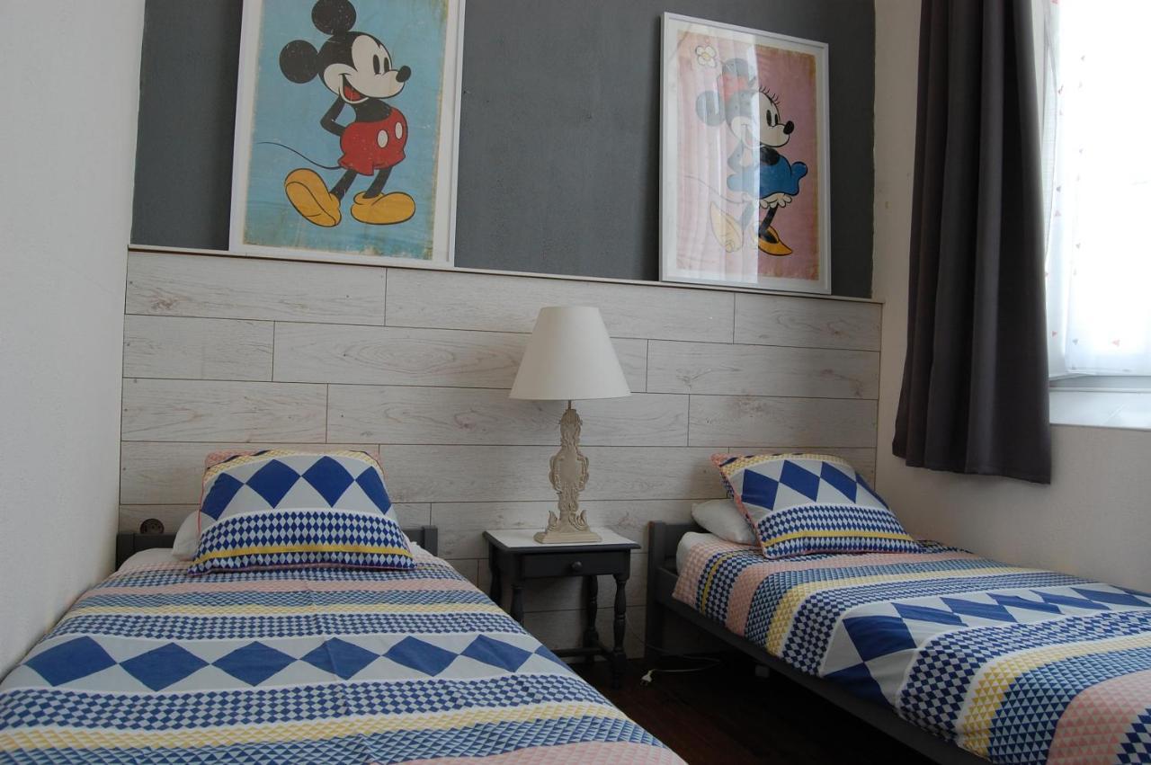 Le Comptoir Des Ecoliers Bed & Breakfast Gémozac Екстериор снимка